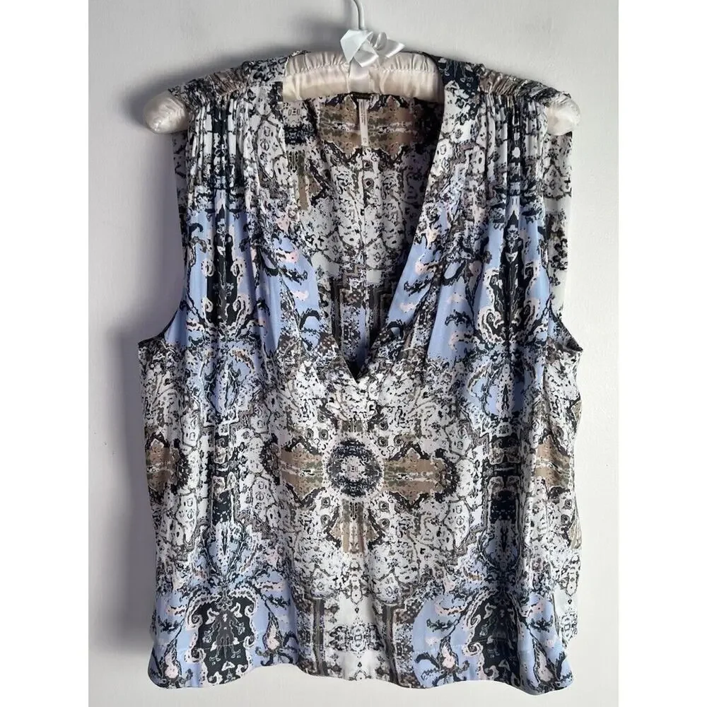Free People Darcy Super V‎ Print Tank Top Cami Shell Career Blouse Shirt Size XS
